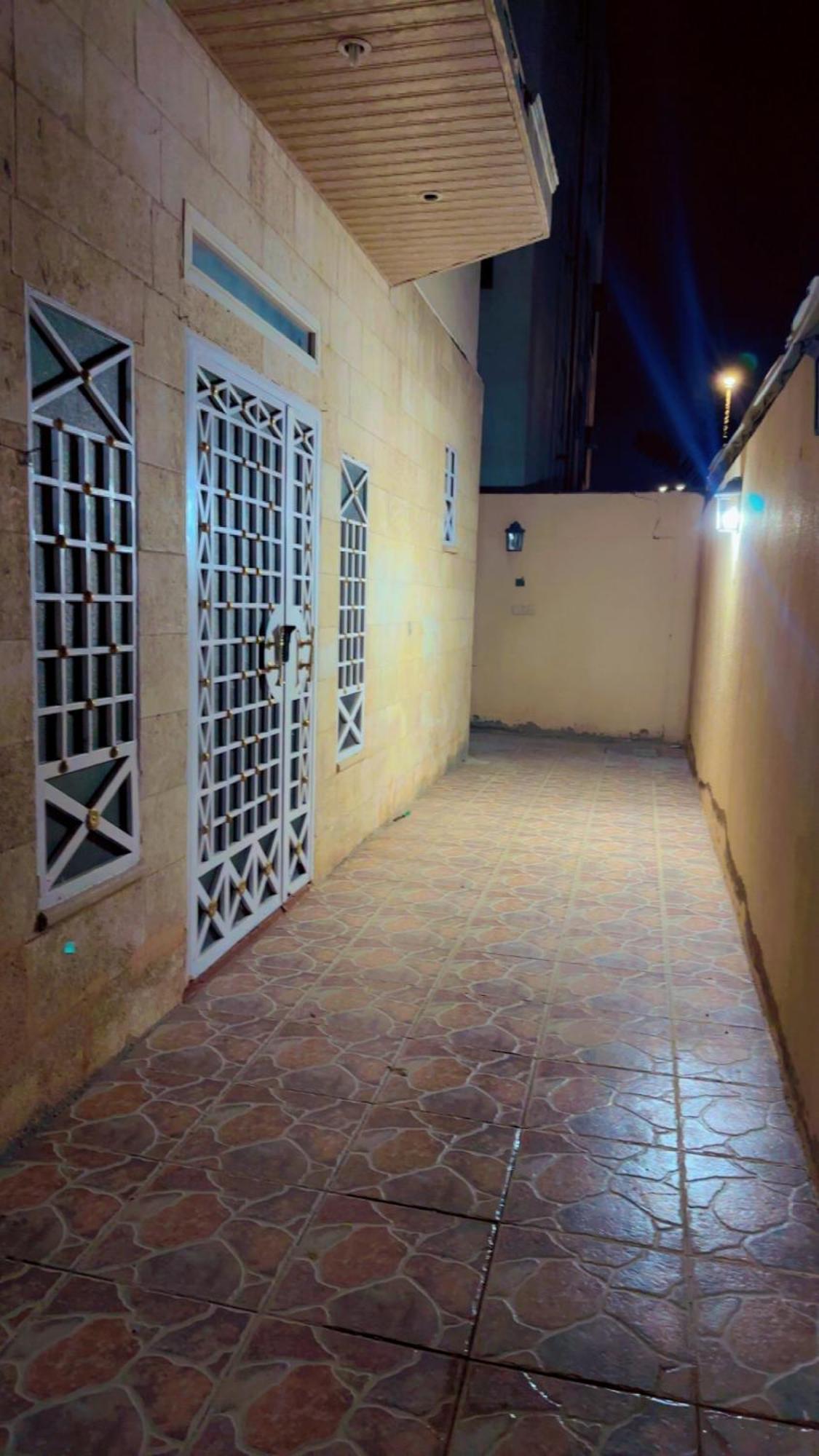 دار ورد قريب للحرم